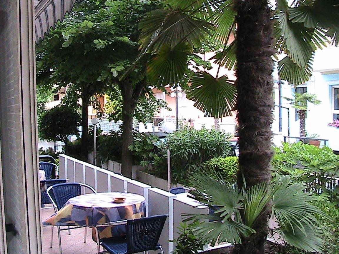 Hotel Universo Rimini Exterior photo
